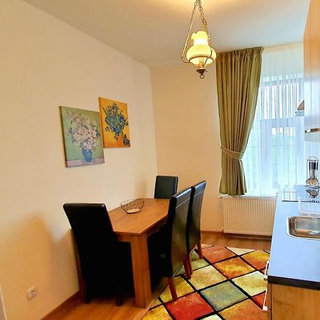 Zur Krone Aparthotel Widdershausen Ngoại thất bức ảnh