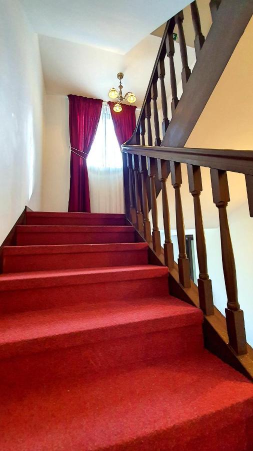Zur Krone Aparthotel Widdershausen Ngoại thất bức ảnh