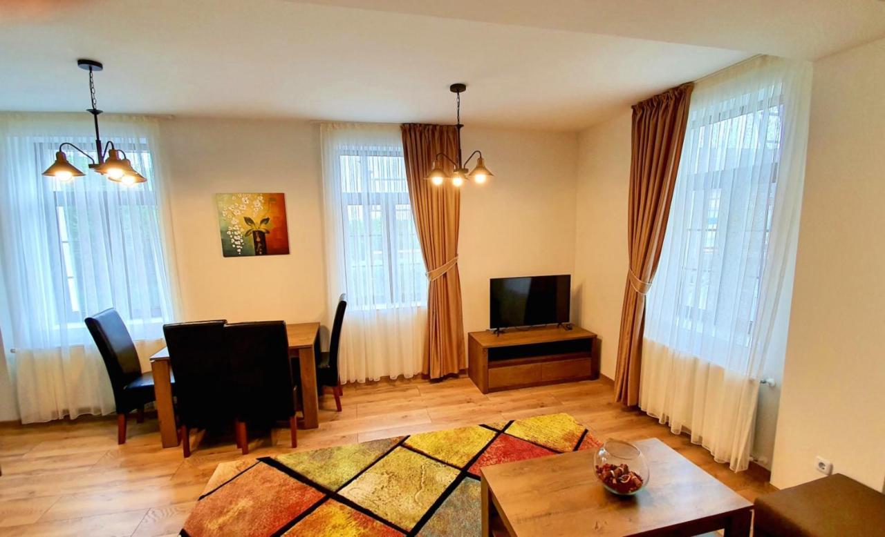 Zur Krone Aparthotel Widdershausen Ngoại thất bức ảnh