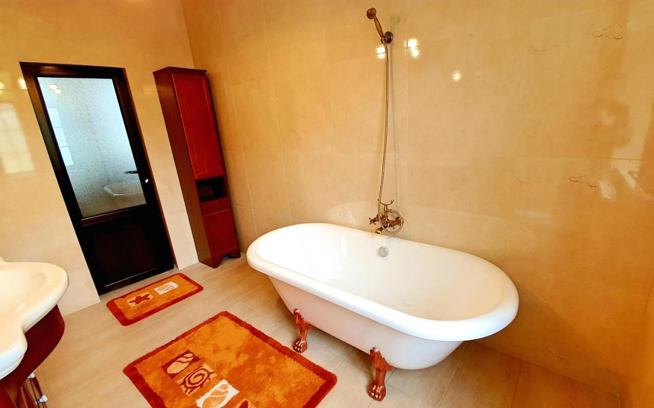 Zur Krone Aparthotel Widdershausen Ngoại thất bức ảnh