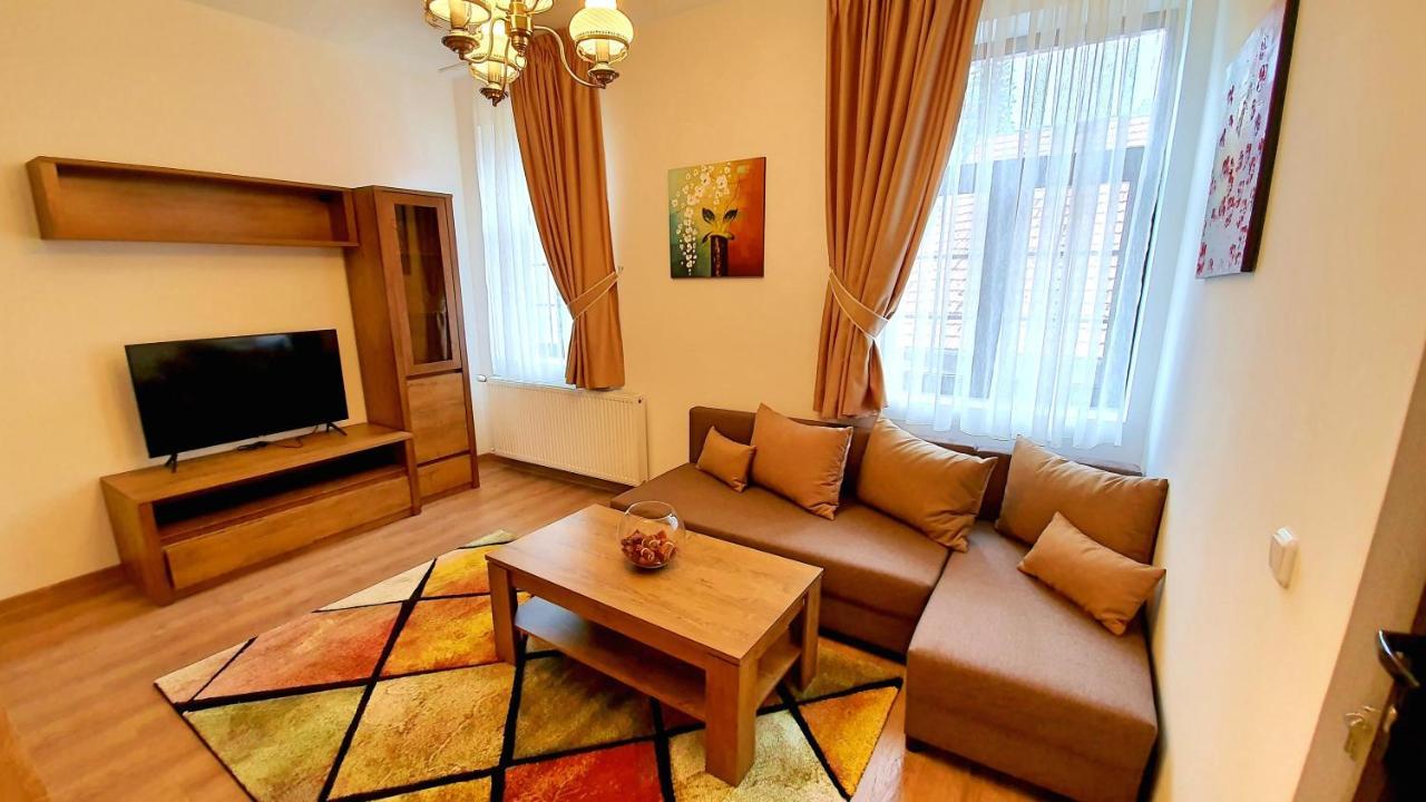 Zur Krone Aparthotel Widdershausen Ngoại thất bức ảnh